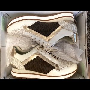 Michael Kors shoe- 9.5